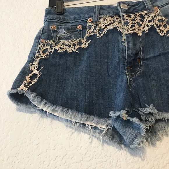 American Eagle Hi Rise Festival Shorts - Picture 3 of 8